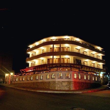 Family Hotel St. Constantine And Helena 伊瓦伊洛夫格勒 外观 照片
